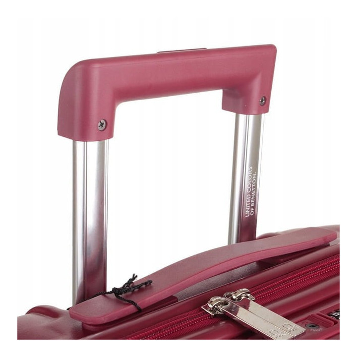 Walizka Benetton Knit Red Średnia | luxwalizki.pl